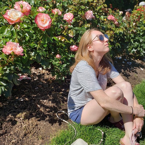 Meet your Posher, Colleen - Picture 3 of 3